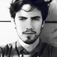 成熟性感欧美大叔
