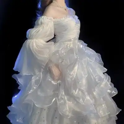 当初只想为她穿上最美婚纱,如今回女生头像我要个性网

