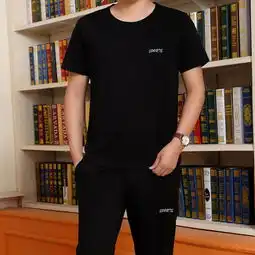 男士休闲运动套装2020时尚短袖潮t恤个性绣花男式中年两件套
