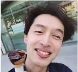 当男星扮丑,胡歌香肠嘴不算啥,看到邓超后丑到没朋友
