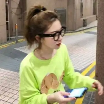 2021款绿色系女生头像,女生头像图片
