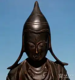 一尊佛像,请老师鉴定
