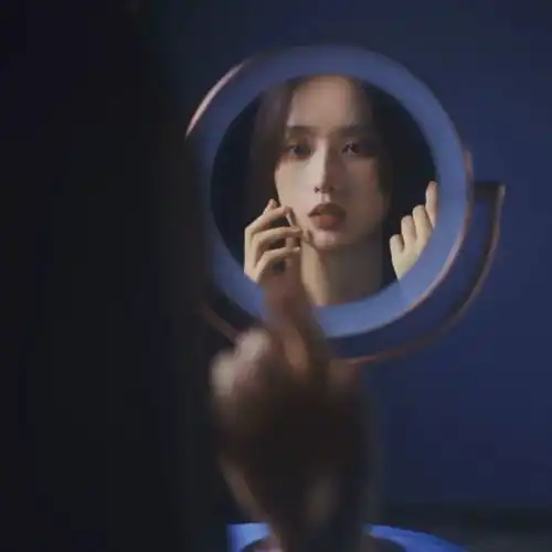 温柔气质女生头像
