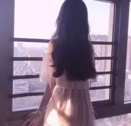 最近逃避头像火了你可以走进我的世界,但不能走来走去
