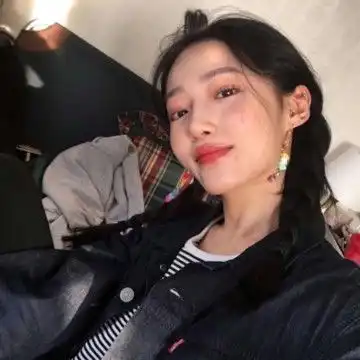 网红最新爱笑女生头像
