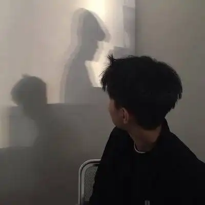 能拿去当网恋照骗的网恋男神头像
