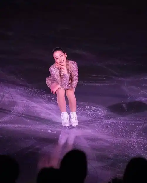日本花滑美女,30岁显成熟韵味,曾交往法籍模特,网友无法长久
