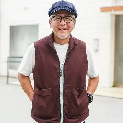 男人到六七十岁,尽量别戴老头帽和针织帽,换这些更减龄
