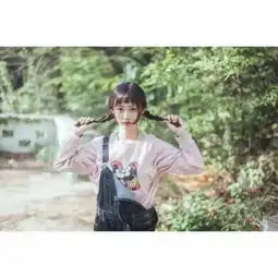 上下两行白框闺蜜头像一对两张
