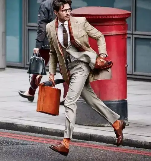 穿正装的男生,就是行走的毒药
