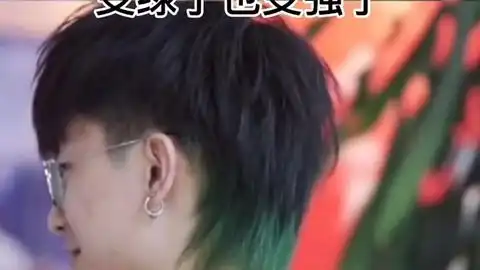 现在高校的男孩子都这么仙儿的满狼尾微分狼尾男士发型
