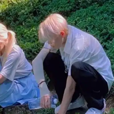 女生给男生套上小皮筋暗示着什么
