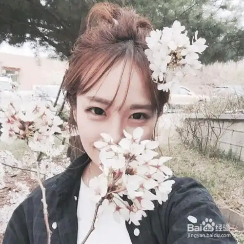 应该怎么和陌生女孩聊天
