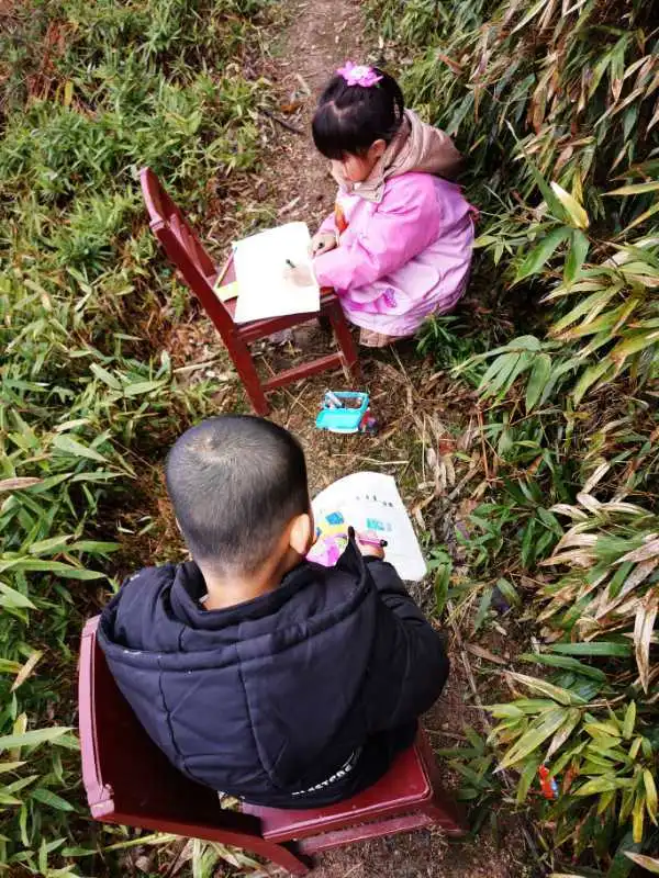 一位黄冈乡村小组长的一天

