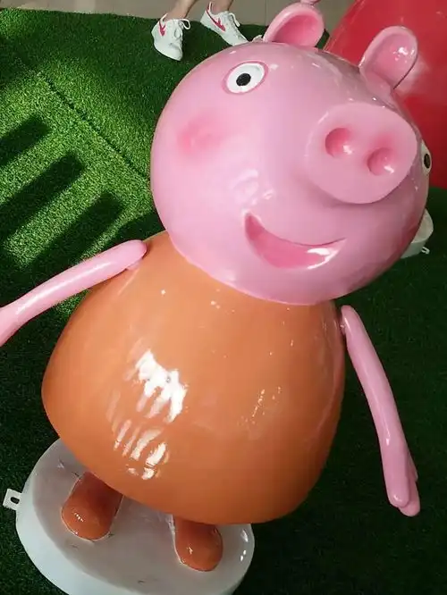 小猪佩琪来七彩世界啦,利辛的大小朋友们都不淡定了
