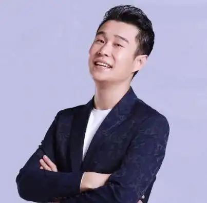 还记得小沈阳女儿吗当初被吐槽不好看,如今15岁近照美到认不出
