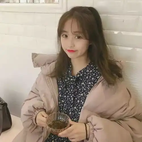 女生头像纵有疾风起
