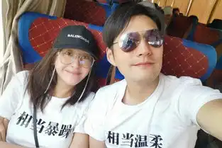 四川布拖彝族群众欢度火把节
