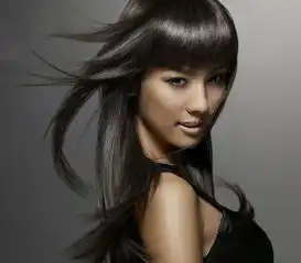 李孝利性感代言洗发水剪短发变朋克女郎
