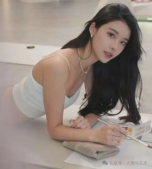 美女写真青春气息,妩媚迷人
