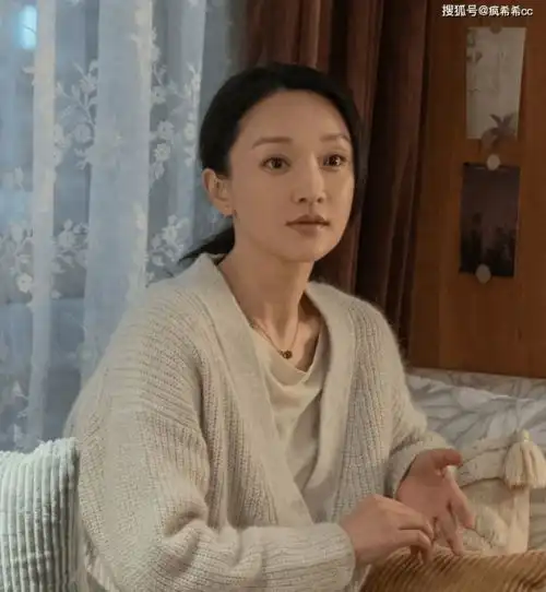 小敏家离异男女恋爱像谍战,中年爱情也浪漫,这女人谁能不爱
