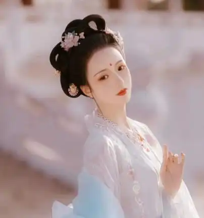 学生党最爱听的3首古风歌曲,尤其最后一个,堪称学渣福音
