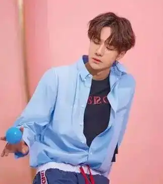 帅气韩式男生发型,暖男范领衔时髦
