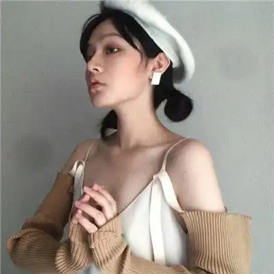 2018气质长发性感美女头像伤感淡淡的诱惑才最勾人
