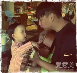 黄磊晒二胎女儿正面照盘点明星二胎萌娃照
