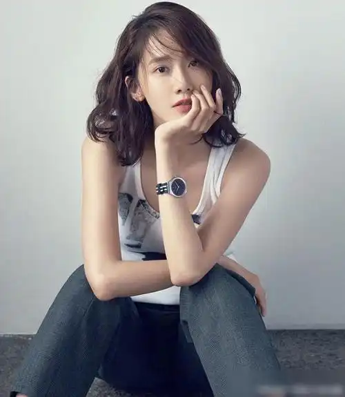 30岁林允儿,颜值超高身材超棒,美得着实让人心动
