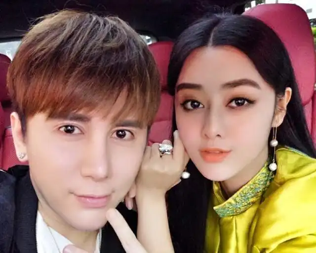 一个整成范冰冰,一个整成李晨,孩子出生后颜值遭殃
