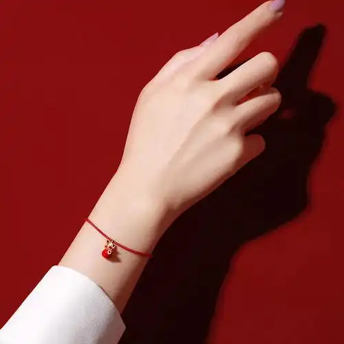 2020新春开运,你急需一条百搭好看的转运小红绳
