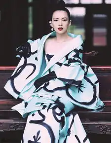 章子怡中国风美艳大片曝光冷艳红唇风情万种
