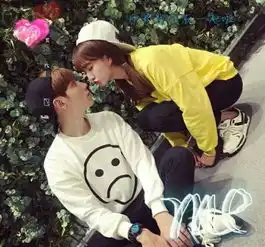 情人节她因为有事不能陪我
