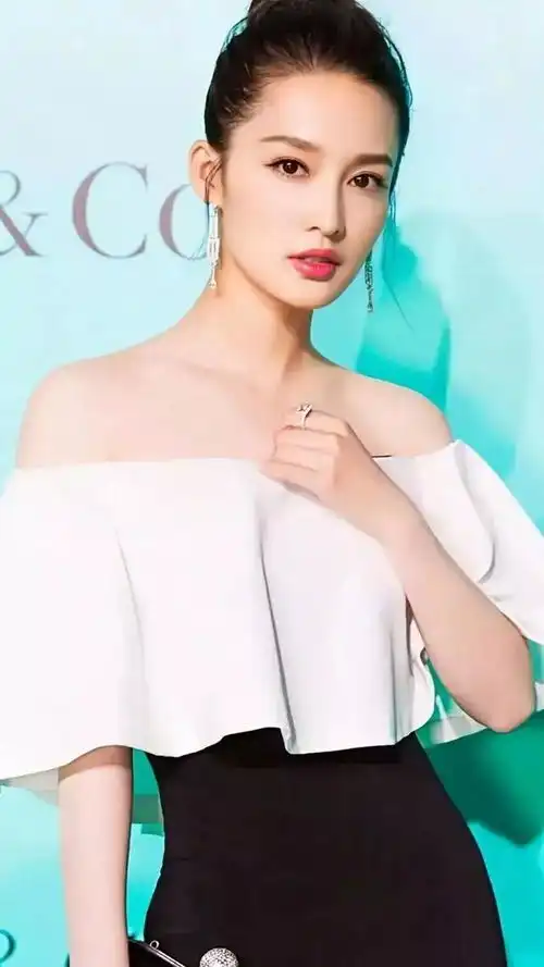 美图欣赏李沁
