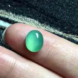 青金石和玛瑙的区别是什么深入了解两者的特点与优劣
