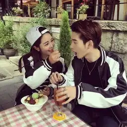 一位婆婆的坚持我每月给亲家母三千生活费,这是她应得的
