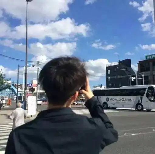 男人一旦厌烦你,就会有这四种表现
