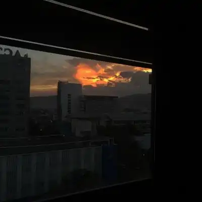 江淮黑色系微信朋友圈背景图词微信头像我要个性网
