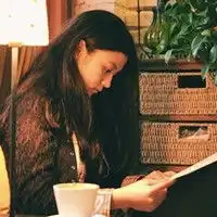 感受快乐的qq女生头像我要满满的幸福抵抗我的痛苦3
