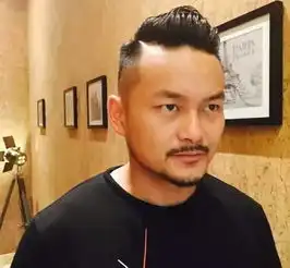 发型丨烂大街or经典油头适合才是最关键
