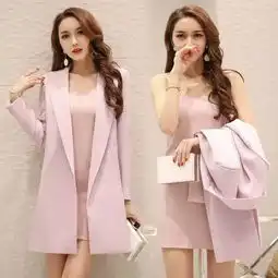 气质美女穿衣品味的小秘密,一款让人眼前一亮的连衣裙
