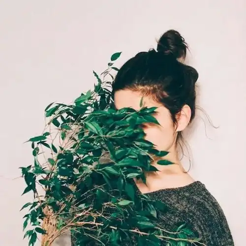 惊人的磁场定律你是谁,就会遇见谁你有什么样的磁场,就会过什么样的人生
