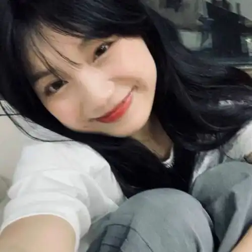 精选优质温柔小众好看的女生头像321
