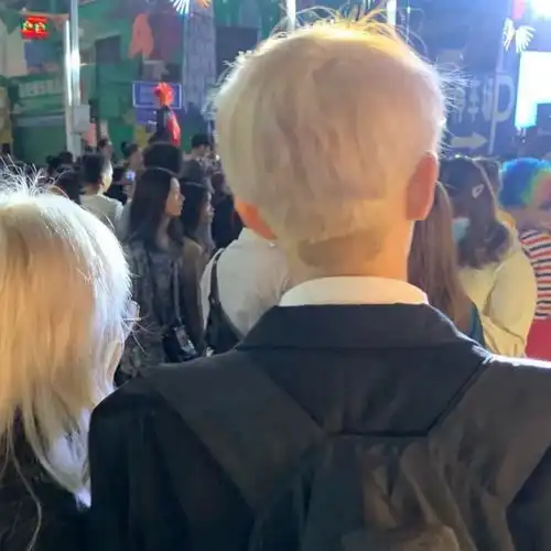 专治男朋友不回消息的文案
