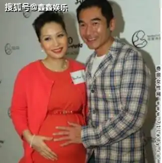 情场浪子方中信与最丑港姐相恋24年0绯闻,57岁变身温情奶爸
