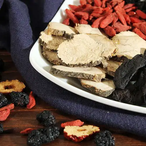 男人不想老四十多岁男人坚持吃这些食物,精神焕发显年轻
