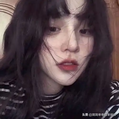 两性关系微信上,女人经常给你发这3句话,十有八九爱上你了
