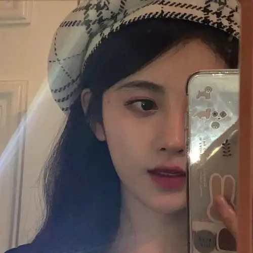 头像我是一面镜子所以晚安我碎啦
