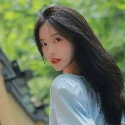 2023乖巧可爱精致女神头像
